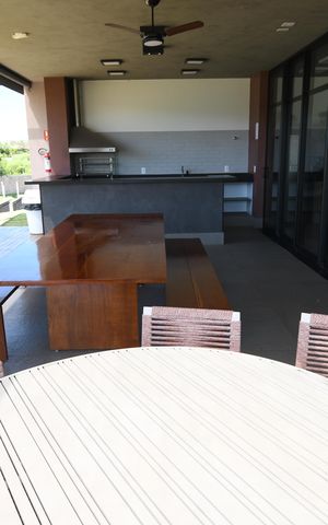 Casa de condomínio à venda com 420m², 5 quartos e 4 vagasÁrea comum