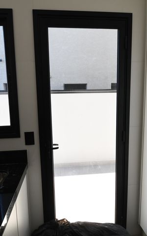 Casa de condomínio à venda com 420m², 5 quartos e 4 vagasÁrea de Serviço