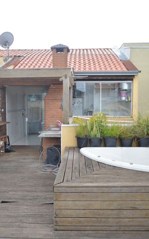Apartamento à venda com 100m², 2 quartos e 1 vagaCobertura