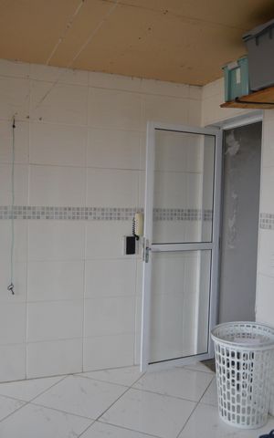 Apartamento à venda com 100m², 2 quartos e 1 vagaÁrea de Serviço
