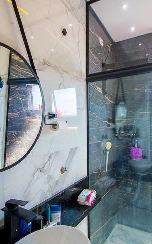 Casa à venda com 72m², 2 quartos e 3 vagas Casa à venda com 72m², 2 quartos e 3 vagasBanheiro da Suíte 2