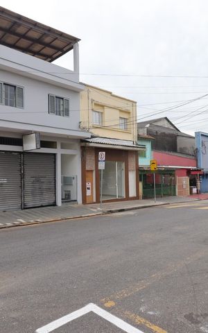Casa à venda com 132m², 3 quartos e sem vagaFachada