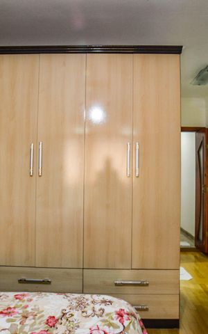 Casa à venda com 150m², 3 quartos e 2 vagas Casa à venda com 150m², 3 quartos e 2 vagas Suíte