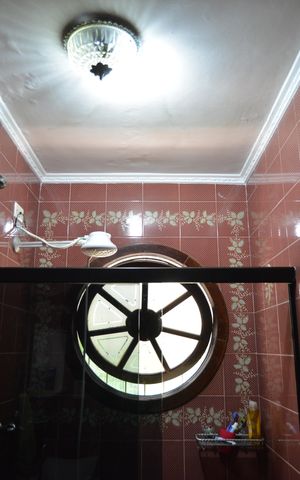 Casa à venda com 125m², 3 quartos e 2 vagasBanheiro Social
