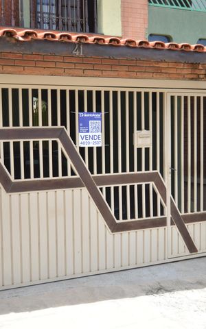 Casa à venda com 125m², 3 quartos e 2 vagasPlaca
