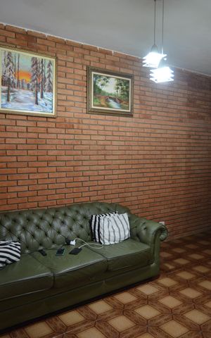 Casa à venda com 125m², 3 quartos e 2 vagasSala