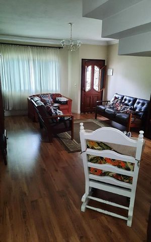 Casa à venda com 200m², 3 quartos e 3 vagas
