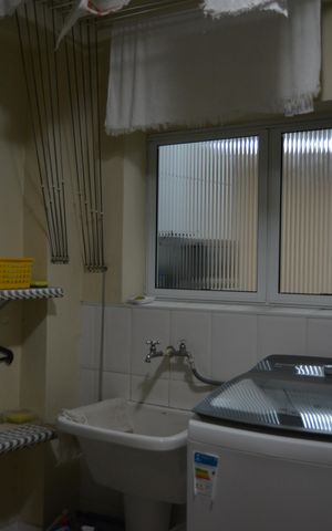 Apartamento à venda com 169m², 3 quartos e 1 vagaÁrea de Serviço