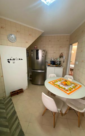 Casa à venda com 259m², 3 quartos e 2 vagas