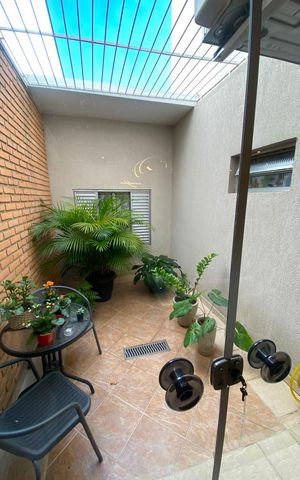 Casa à venda com 259m², 3 quartos e 2 vagas