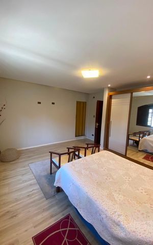 Casa à venda com 259m², 3 quartos e 2 vagas