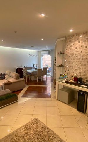 Casa à venda com 259m², 3 quartos e 2 vagas