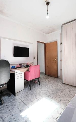 Casa à venda com 400m², 5 quartos e 2 vagasQuarto 2