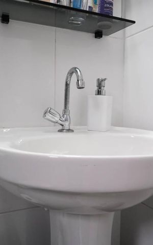 Casa à venda com 135m², 2 quartos e 4 vagasBanheiro da Suíte 2