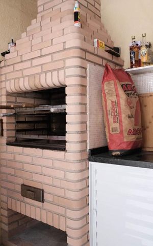 Casa à venda com 135m², 2 quartos e 4 vagasÁrea gourmet