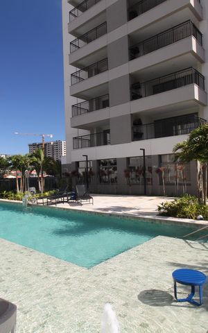 Apartamento para alugar com 93m², 2 quartos e 2 vagasÁrea comum - Piscina