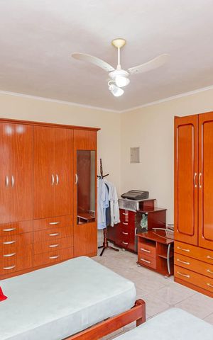 Casa à venda com 290m², 4 quartos e 3 vagasCasa- Quarto