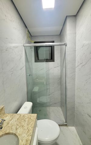 Apartamento à venda com 74m², 2 quartos e 1 vaga Apartamento à venda com 74m², 2 quartos e 1 vagaBanheiro Social