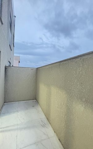 Apartamento à venda com 74m², 2 quartos e 1 vaga Apartamento à venda com 74m², 2 quartos e 1 vagaVaranda da Suíte