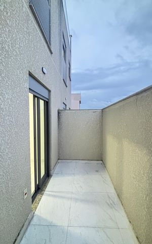 Apartamento à venda com 74m², 2 quartos e 1 vaga Apartamento à venda com 74m², 2 quartos e 1 vagaVaranda da Suíte