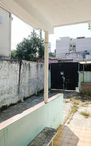 Casa à venda com 400m², 2 quartos e 5 vagasQuintal