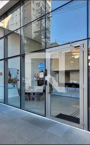 Studio para alugar com 28m², 1 quarto e sem vaga Studio para alugar com 28m², 1 quarto e sem vagaFachada
