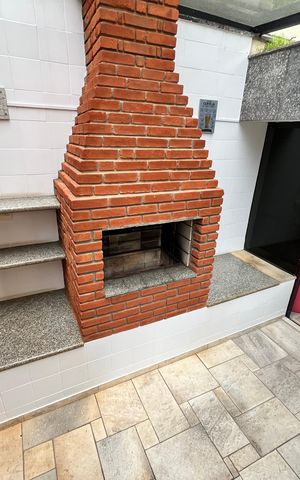 Apartamento à venda com 387m², 5 quartos e 4 vagasÁrea comum - Churrasqueira