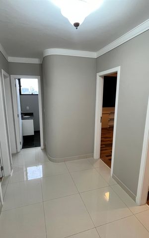 Apartamento à venda com 387m², 5 quartos e 4 vagasCorredor
