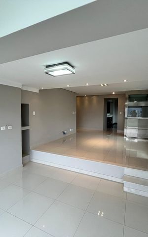 Apartamento à venda com 387m², 5 quartos e 4 vagasSala