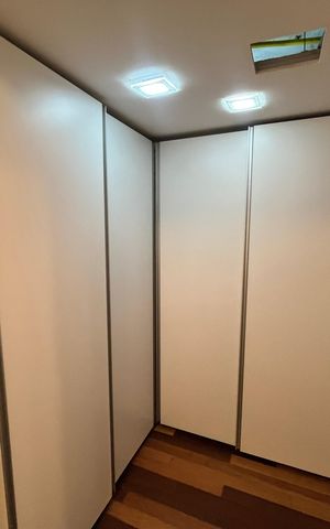 Apartamento à venda com 387m², 5 quartos e 4 vagasCloset da suíte 2