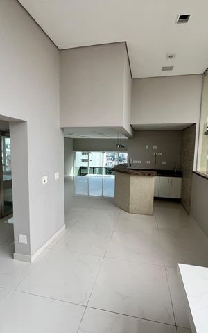 Apartamento à venda com 387m², 5 quartos e 4 vagasSala 2