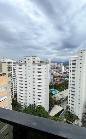 Apartamento à venda com 387m², 5 quartos e 4 vagasVaranda