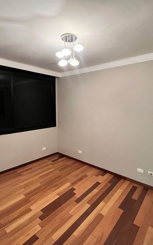 Apartamento à venda com 387m², 5 quartos e 4 vagasSuíte 2