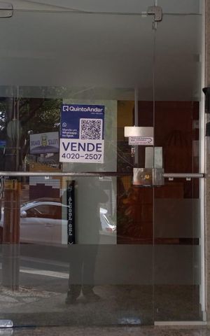 Apartamento à venda com 142m², 3 quartos e 2 vagas Apartamento à venda com 142m², 3 quartos e 2 vagasPlaca