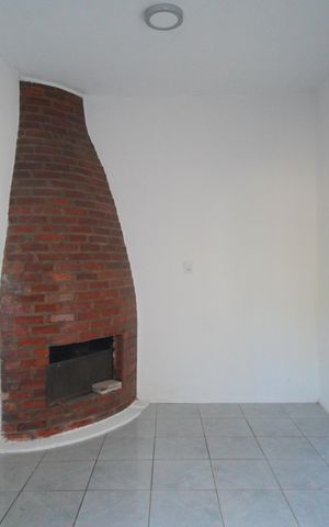 Casa à venda com 89m², 2 quartos e 1 vagaSala