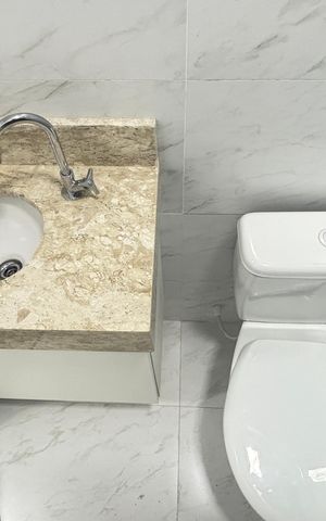 Apartamento à venda com 112m², 2 quartos e 1 vaga Apartamento à venda com 112m², 2 quartos e 1 vagaBanheiro da Suíte