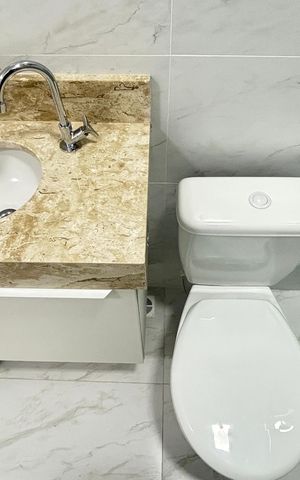Apartamento à venda com 112m², 2 quartos e 1 vaga Apartamento à venda com 112m², 2 quartos e 1 vagaBanheiro Social