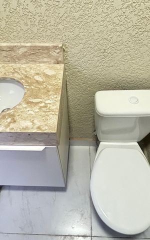 Apartamento à venda com 112m², 2 quartos e 1 vaga Apartamento à venda com 112m², 2 quartos e 1 vagaCobertura - Banheiro