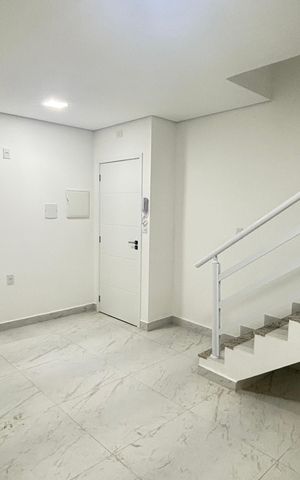 Apartamento à venda com 109m², 2 quartos e 1 vaga Apartamento à venda com 109m², 2 quartos e 1 vagaSala