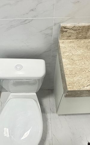 Apartamento à venda com 109m², 2 quartos e 1 vaga Apartamento à venda com 109m², 2 quartos e 1 vagaBanheiro da Suíte