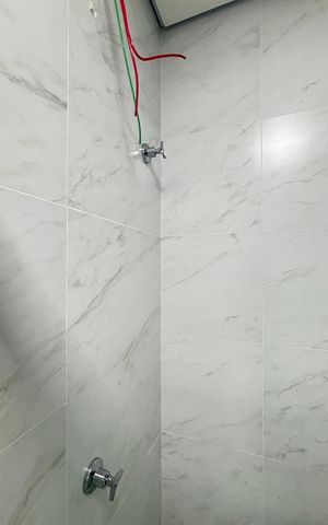Apartamento à venda com 109m², 2 quartos e 1 vaga Apartamento à venda com 109m², 2 quartos e 1 vagaBanheiro da Suíte