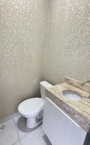 Apartamento à venda com 109m², 2 quartos e 1 vaga Apartamento à venda com 109m², 2 quartos e 1 vagaBanheiro 2