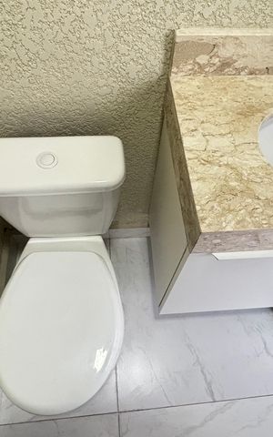 Apartamento à venda com 109m², 2 quartos e 1 vaga Apartamento à venda com 109m², 2 quartos e 1 vagaBanheiro 2