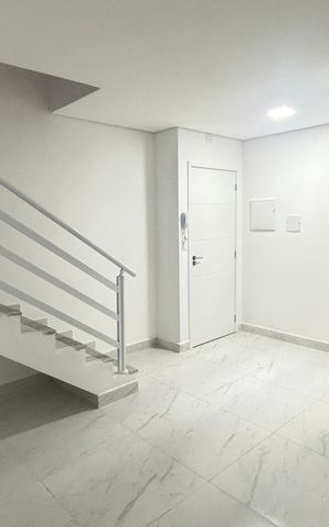 Apartamento à venda com 109m², 2 quartos e 1 vaga Apartamento à venda com 109m², 2 quartos e 1 vagaSala