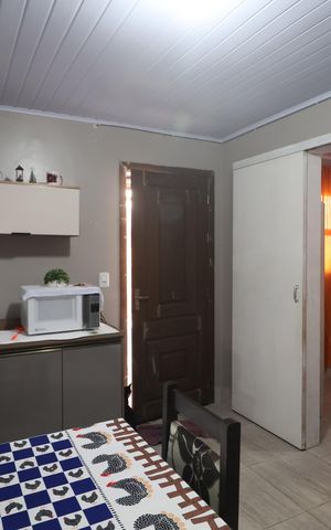 Casa à venda com 30m², 1 quarto e sem vagaSala
