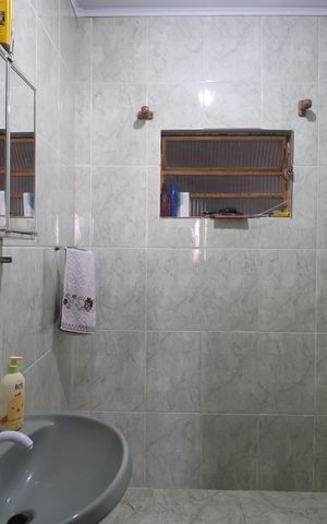 Casa à venda com 112m², 2 quartos e sem vagaBanheiro 1