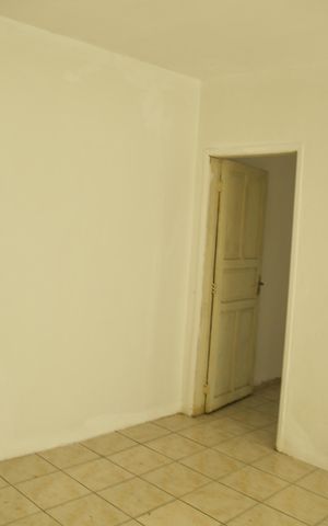Casa à venda com 100m², 7 quartos e 1 vagaCasa 1 - Sala