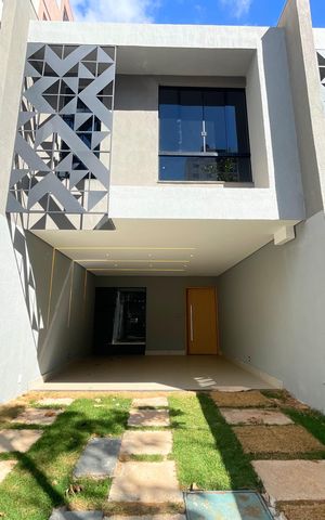 Casa à venda com 190m², 3 quartos e 2 vagasFachada