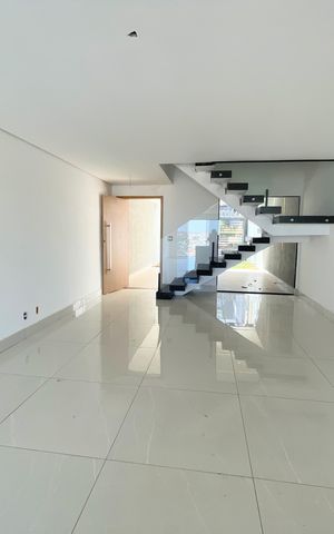 Casa à venda com 190m², 3 quartos e 2 vagasSala