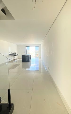 Casa à venda com 190m², 3 quartos e 2 vagasSala
